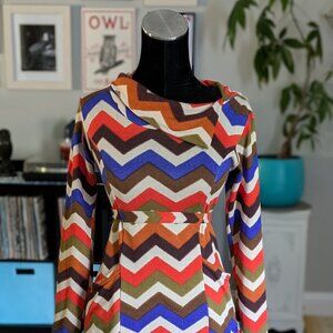 UNIQUE Cowl Neck Vintage style zigzag mod dress Size S